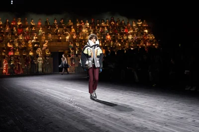 Look 3
